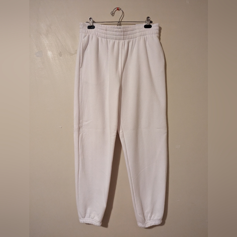 White boyfriend style joggers  with pockets